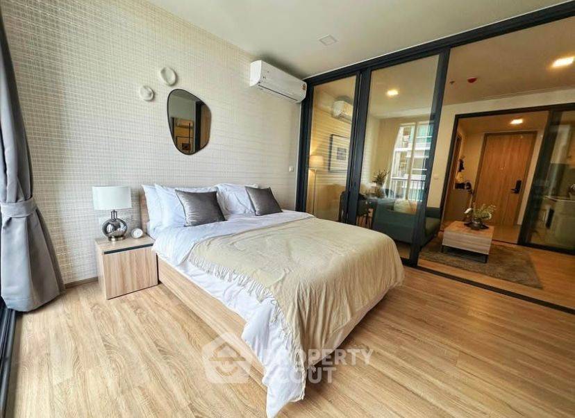 picture 1-BR Condo In XT Phayathai, 400m To BTS Phaya Thai (ID 2161394) - 1/8
