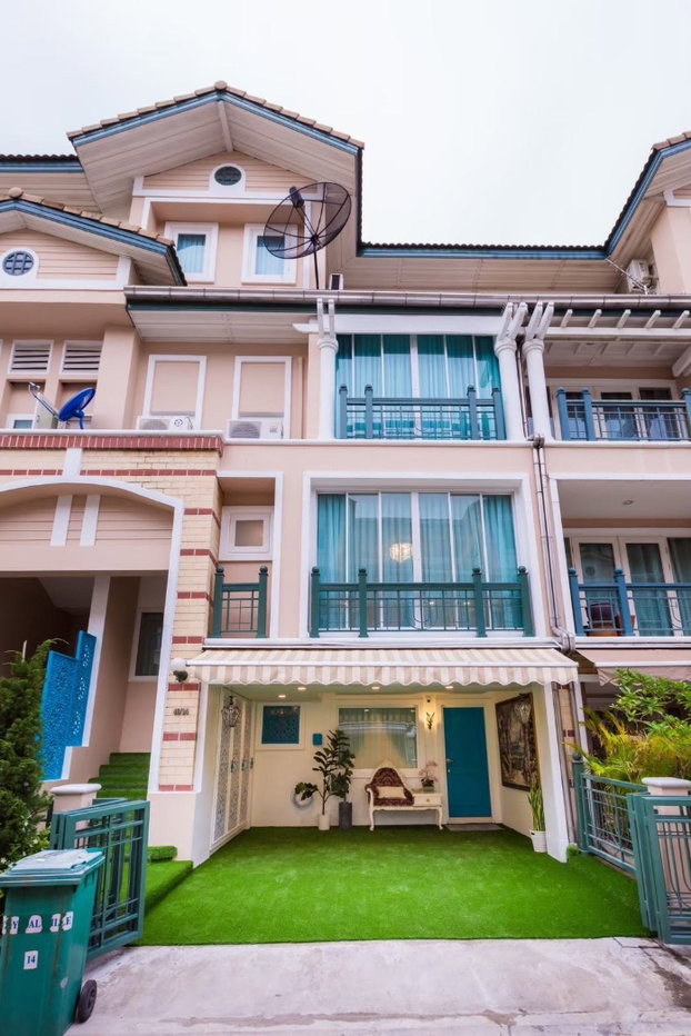 picture For Rent - Luxury Townhome The Charlotte @SabaiSpace, Pradit Manutham (SH024) - 8/11
