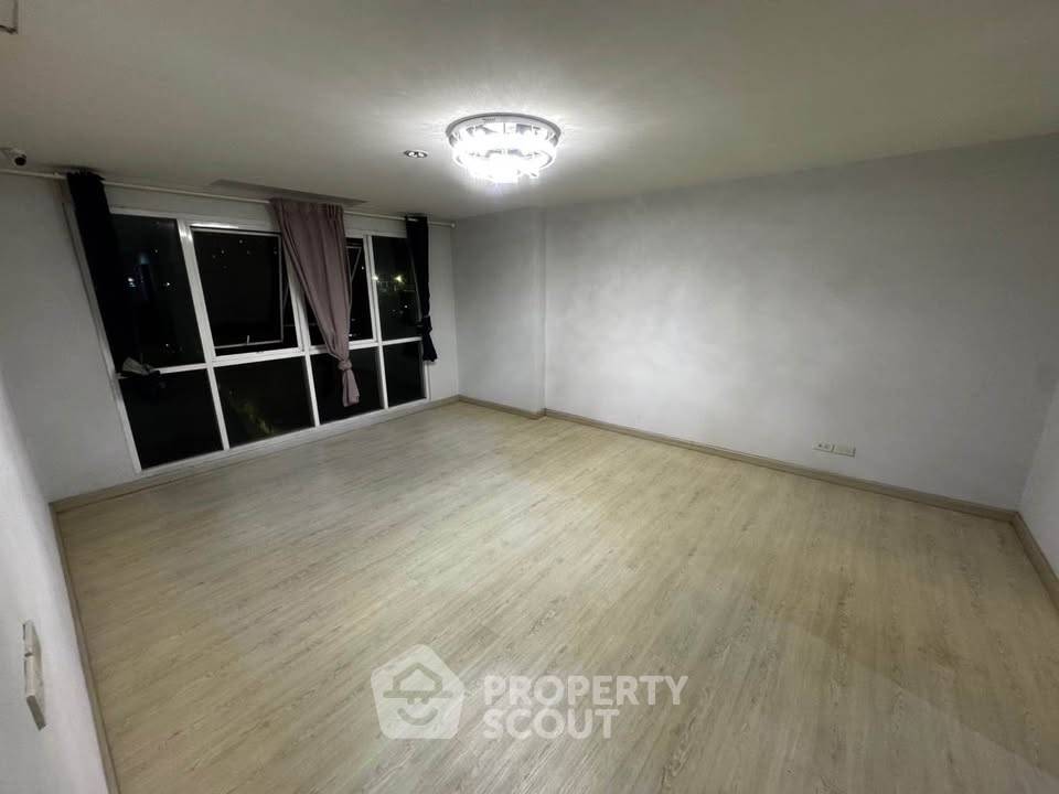 รูป คอนโด 3 ห้องนอน 144 ตร.ม. ขาย Le Cosi Ekamai 28 ใกล้ ARL รามคำแหง (ID 2799506) - รูปที่ 13/18