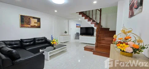 ทาวน์เฮ้าส์ให้เช่า 4 ห้องนอน ในโครงการ คอร์ริป วิลเลจ 6504335