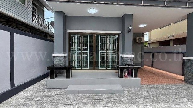 รูป บ้านเดี่ยว ซอยนครอินทร์ 2 ทำเลดี พร้อมอยู่ ราคาถูก - รูปที่ 2/13