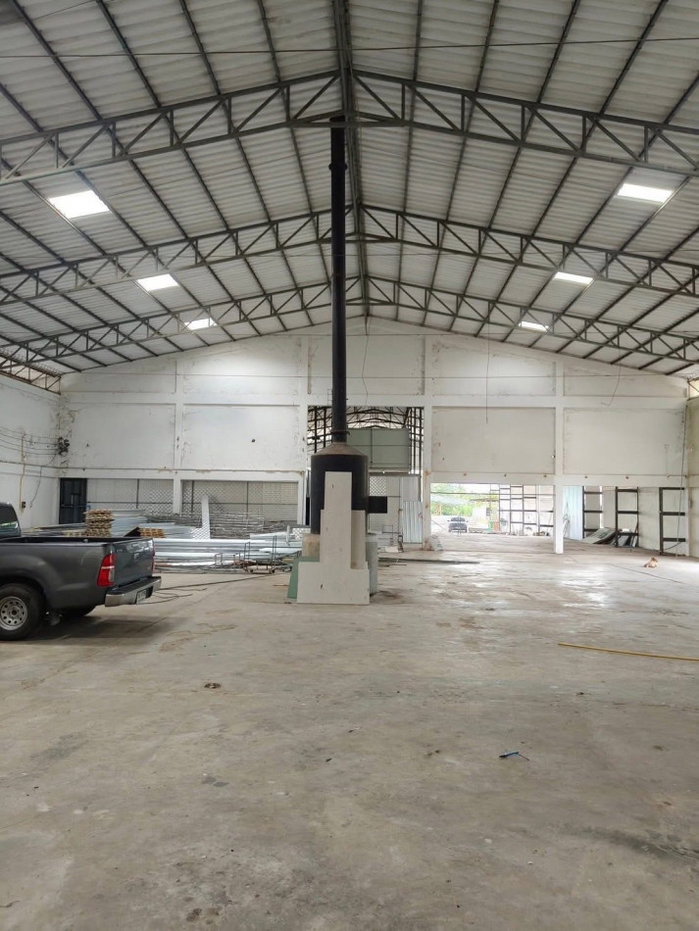 picture Selling below appraised value! Land with a large warehouse, over 6 rai, in Prachuap Khiri Khan, for only 12.9 million baht. - 3/12