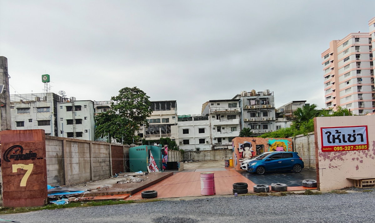 picture Land for rent at Soi Udomsuk 11 - 1/7
