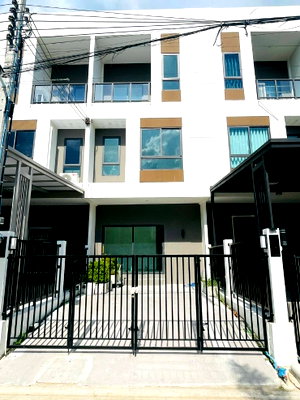 โฮมออฟฟิศ เซฟวัน โก ศรีสมาน : ทาวน์โฮมสร้างใหม่   3 ชั้น  พร้อมอยู่  ซอยพระแม่การุณย์ ใกล้โรงเรียนพหฤทัยนนทบุรี เพียง 500 เมตร เหลือหลังสุดท้าย ไม่มีค่าส่วนกลาง ทำเลดีใกล้ดอนเมือง 
