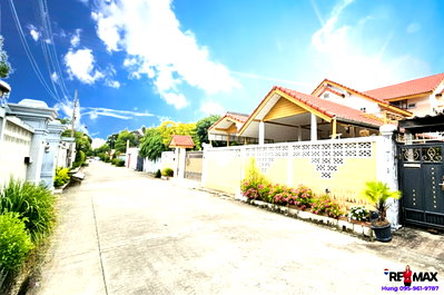 บ้านเดี่ยว วิทยาลัยเทคนิคราชสิทธาราม : ขาย บ้านเดี่ยวสร้างกับ โมเดิร์นโฮม มีแปลนบ้าน 128 ตร.วา เอกชัย 10/1 บ้านหลังใหญ่ สภาพดี ขายเพียง 6.45 ล้านบาท เข้าซอยเพียง 500 ม. เดินทางสะดวก