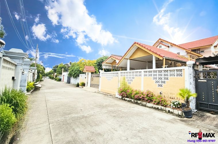 ขาย บ้านเดี่ยวสร้างกับ โมเดิร์นโฮม มีแปลนบ้าน 128 ตร.วา เอกชัย 10/1 บ้านหลังใหญ่ สภาพดี ขายเพียง 6.45 ล้านบาท เข้าซอยเพียง 500 ม. เดินทางสะดวก