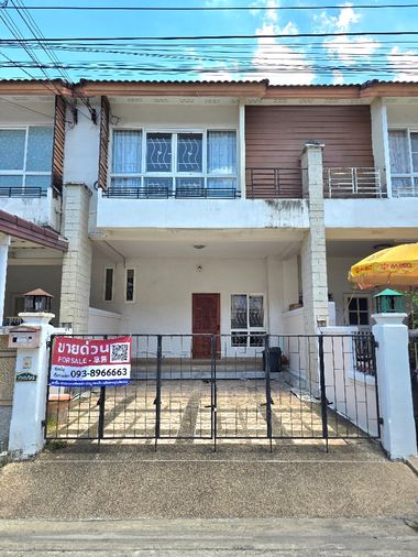 ขาย!! ทาวน์โฮมทำเลพรีเมี่ยม ราคาต่ำสุดในโครงการ
