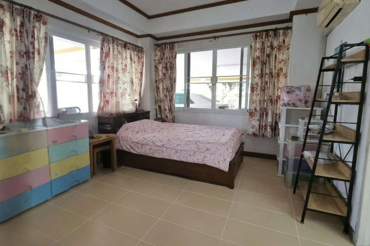 รูป ขาย บ้านเดี่ยวสร้างกับ โมเดิร์นโฮม มีแปลนบ้าน 128 ตร.วา เอกชัย 10/1 บ้านหลังใหญ่ สภาพดี ขายเพียง 6.45 ล้านบาท เข้าซอยเพียง 500 ม. เดินทางสะดวก - รูปที่ 6/17