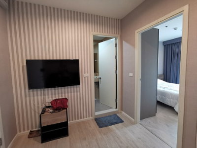 รูป ให้เช่า ห้องสวย แอสปาย สาทร  ท่าพระ (aspire sathorn thapra)  ติด BTS ตลาดพลู   พร้อมเฟอร์+ เครื่องซักผ้า +ห้อง 31 ตรม. เพียง 12,000 บาท   - รูปที่ 9/16