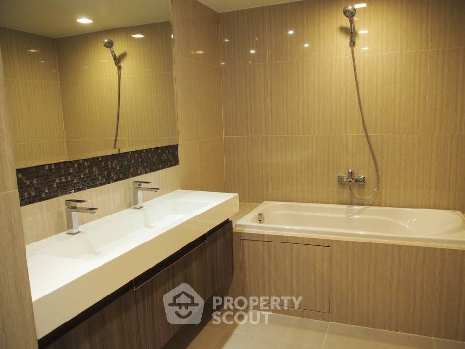 รูป คอนโด 2 ห้องนอน ให้เช่า Downtown Sukhumvit 49 ขนาด 120 ตร.ม. ใกล้ BTS พร้อมพงษ์ (ID 3028070) - รูปที่ 7/7