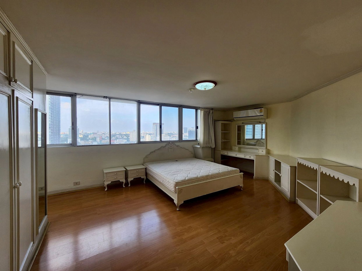 picture Tai Ping Towers 4 bedrooms, for rent - 2/15