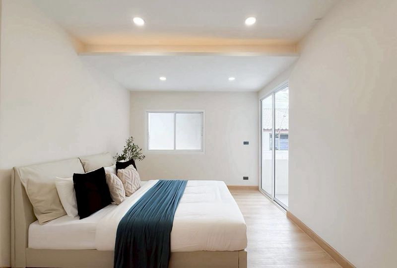 รูป 🏡 𝙈𝙞𝙣𝙞𝙢𝙖𝙡 𝙈𝙤𝙙𝙚𝙧𝙣 𝙃𝙤𝙢𝙚  กุลพันธ์วิลล์ 2 – แม่เหียะ เชียงใหม่ บ้านรีโนเวทใหม่ทั้งหลัง - รูปที่ 9/32