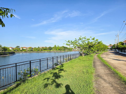 Private Lakeview Residence Near Khon Kaen University