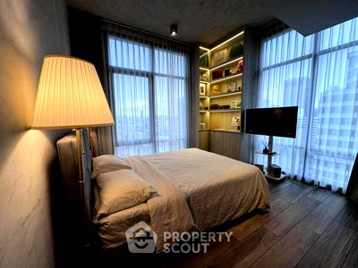 Condos for sale : 2-BR Condo At The Lofts Asoke, 20th-Floor • 300m to MRT Phetchaburi (ID 3041797)