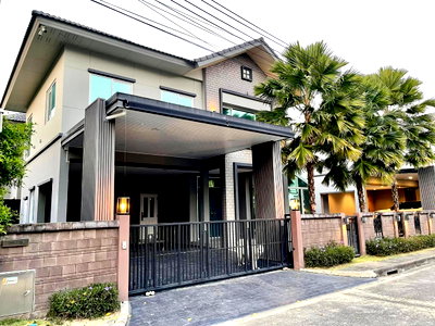 Houses for sale Macro Chiang Mai : Luxury Two-Storey Detached Houses for Sale 