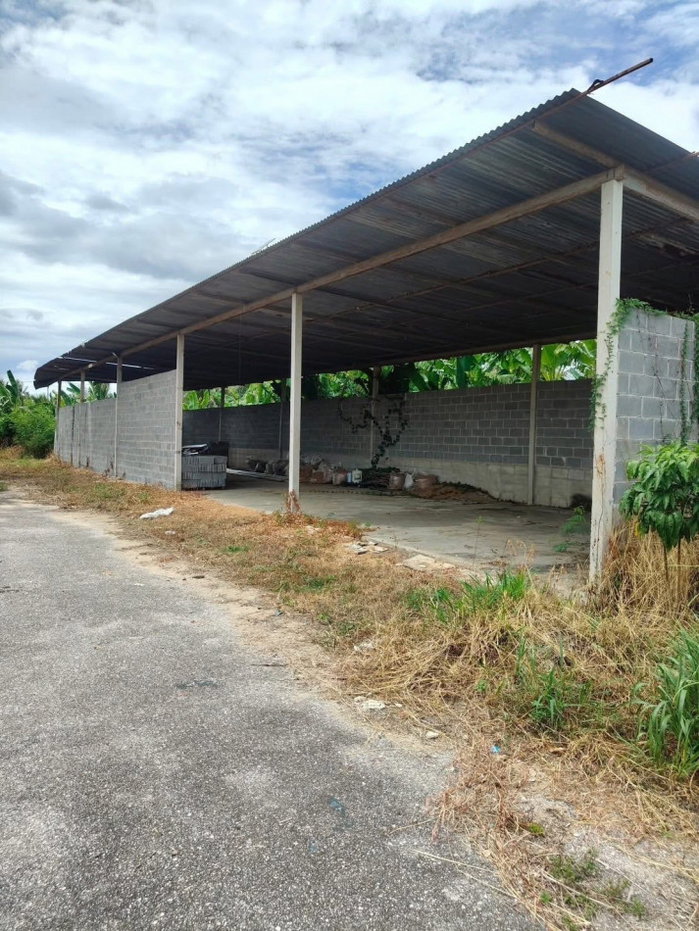 picture Selling below appraised value! Land with a large warehouse, over 6 rai, in Prachuap Khiri Khan, for only 12.9 million baht. - 8/12