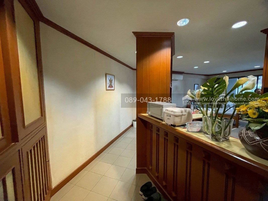 รูป ขายคอนโด Beverly Tower (บีเวอรี่ ทาวเวอร์) สุขุมวิท 11 ขนาด 77.128 ตรม. ชั้น 3 ราคาเพียง 4.5 ล้านบาทเท่านั้น! ใกล้ BTS นานา - รูปที่ 2/11