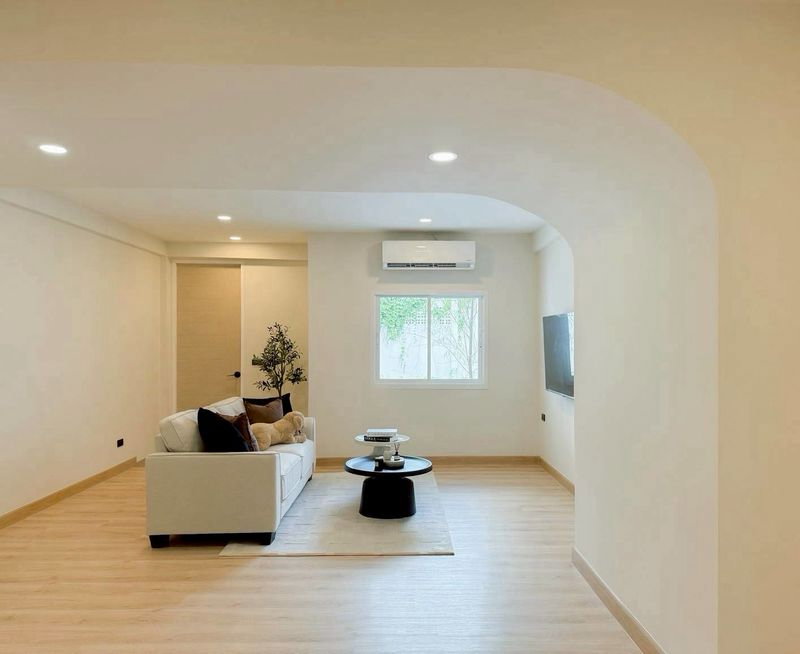รูป 🏡 𝙈𝙞𝙣𝙞𝙢𝙖𝙡 𝙈𝙤𝙙𝙚𝙧𝙣 𝙃𝙤𝙢𝙚  กุลพันธ์วิลล์ 2 – แม่เหียะ เชียงใหม่ บ้านรีโนเวทใหม่ทั้งหลัง - รูปที่ 4/32