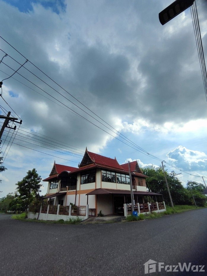 รูป หลังเเรกใกล้ป้อมยามทางเข้าออกหมู่บ้าน 2015288 - รูปที่ 35/66
