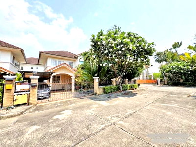บ้านเดี่ยว เชียงใหม่ : บ้านเดี่ยว 4 ห้องนอน บนที่ดิน 76 ตร.ว. พื้นที่ใช้สอยกว่า 251 ตร.ม. ทำเลหางดง–สันป่าตอง พร้อมของแถมครบ ในราคาเพียง 4.89 ล้านบาท
