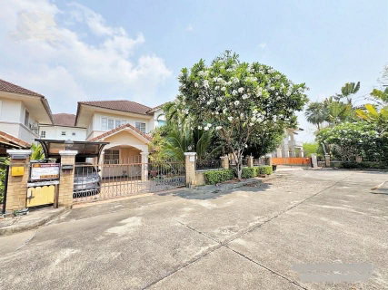 บ้านเดี่ยว 4 ห้องนอน บนที่ดิน 76 ตร.ว. พื้นที่ใช้สอยกว่า 251 ตร.ม. ทำเลหางดง–สันป่าตอง พร้อมของแถมครบ ในราคาเพียง 4.89 ล้านบาท