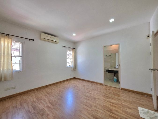 ขายทาวน์โฮม 2 ห้องนอน 119 ตร.ม. 22.2 ตร.ว. เขตสะพานสูง