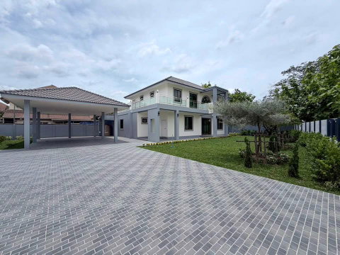 Two-Storey Detached House for Sale