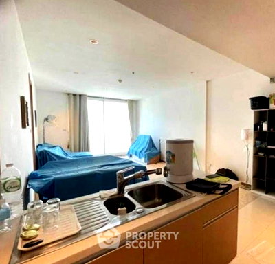 Condos for sale : Well-Priced 1-BR 66 Sqm Condo At The Empire Place, 400m To BTS Saint Louis (ID 3041222)