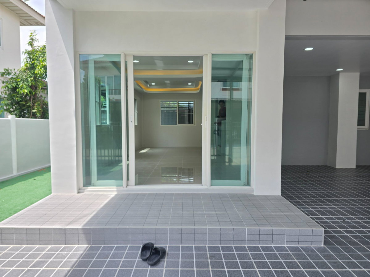 รูป บ้านแฝดเหมือนบ้านเดี่ยว ตกแต่งรีโนเวทใหม่ ทำเลดี เดินทางสะดวก หมู่บ้าน ศุภาลัยวิลล์ ถนนชลมาร์คพิจารณ์ เลียบคลองสาม ลำลูกกา ลาดสวาย ปทุมธานี - รูปที่ 8/38