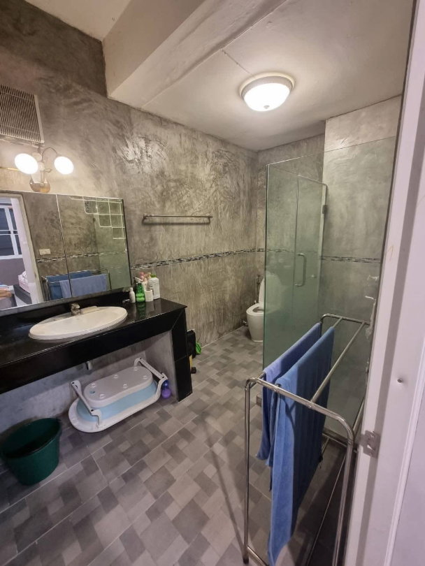 picture For rent Townhome, 4 floors, area near MRT Sutthisan, only 450 meters (TH6910)     - 10/18