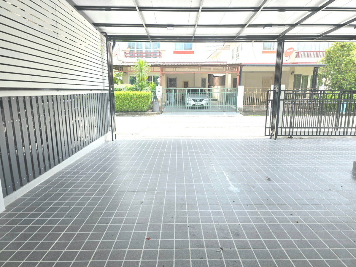 รูป บ้านแฝดเหมือนบ้านเดี่ยว ตกแต่งรีโนเวทใหม่ ทำเลดี เดินทางสะดวก หมู่บ้าน ศุภาลัยวิลล์ ถนนชลมาร์คพิจารณ์ เลียบคลองสาม ลำลูกกา ลาดสวาย ปทุมธานี - รูปที่ 27/38
