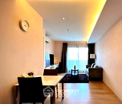 Condos for sale : Condo 1-BR For sale, 42 Sqm, H Sukhumvit 43 Near BTS Phrom Phong (ID 2759003)