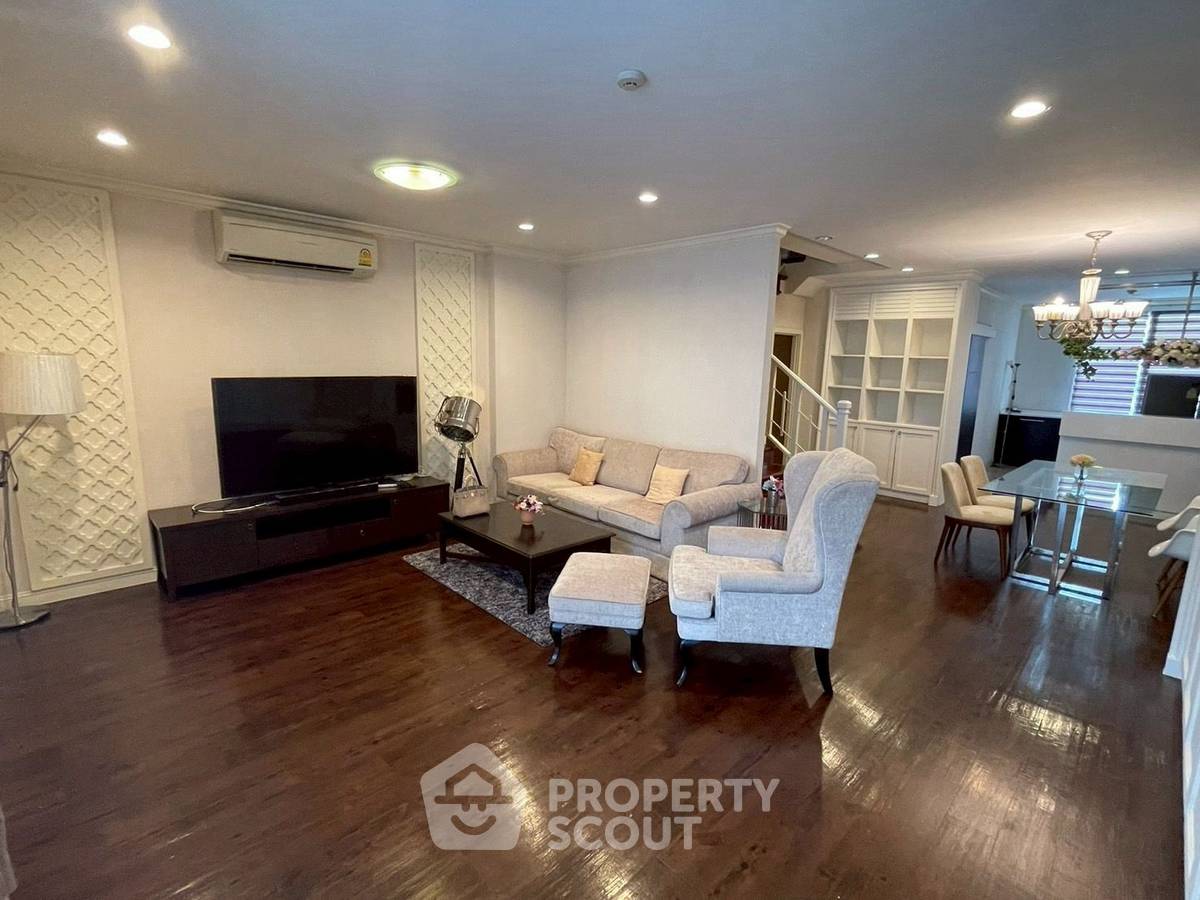 picture 3-BR Condo 190 Sqm Leticia Rama 9, Near Bang Kapi (ID 3041932) - 1/16