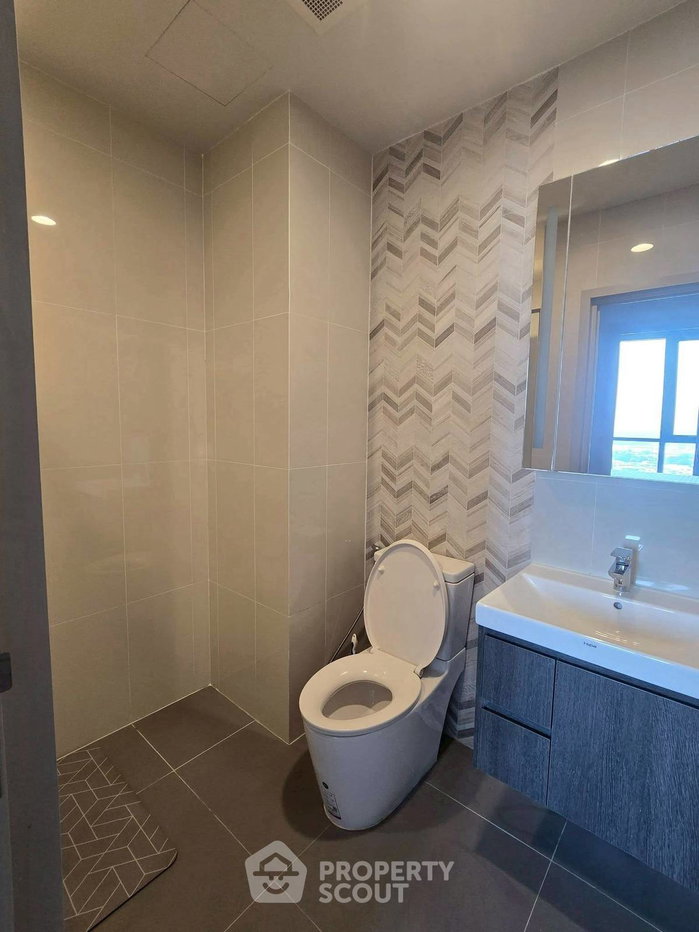picture 2-BR Condo At Oka Haus Sukhumvit 36, High-Floor 27, Near BTS Thong Lor (ID 3043676) - 3/12