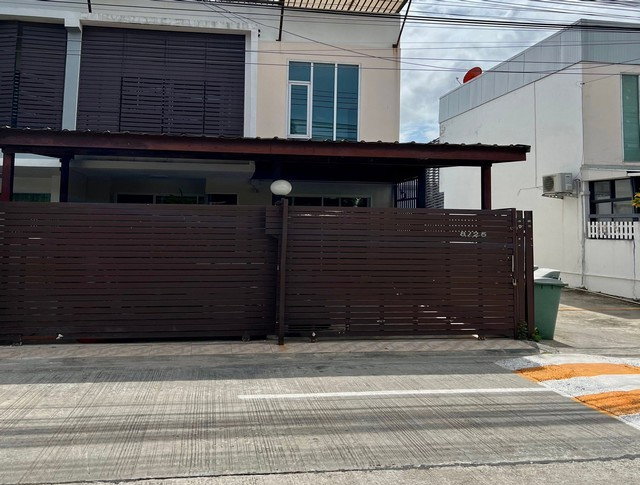 บ้านเดี่ยวให้เช่า : svs353 ให้เช่า ทาวน์เฮ้าส์ 2 ชั้น The Life Bangna ซอยมหาชัย บางนา-ตราด กม.10