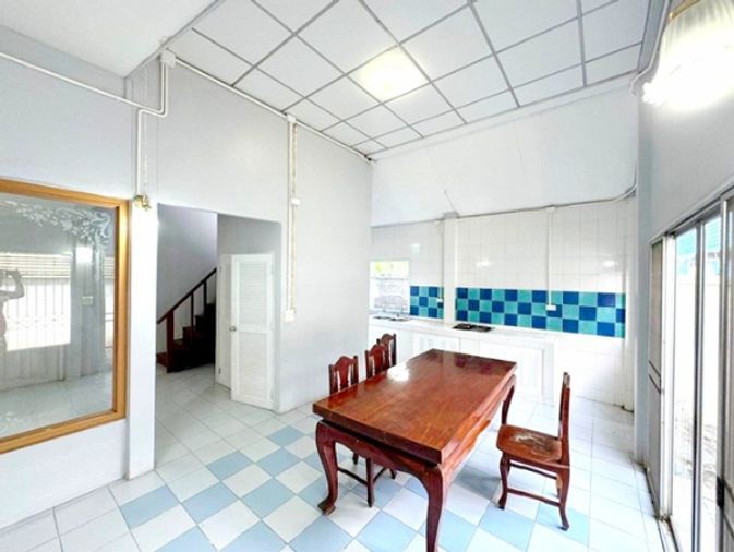 4-bed house for rent, 200 sqm, 60 sq wah, Bang Sue