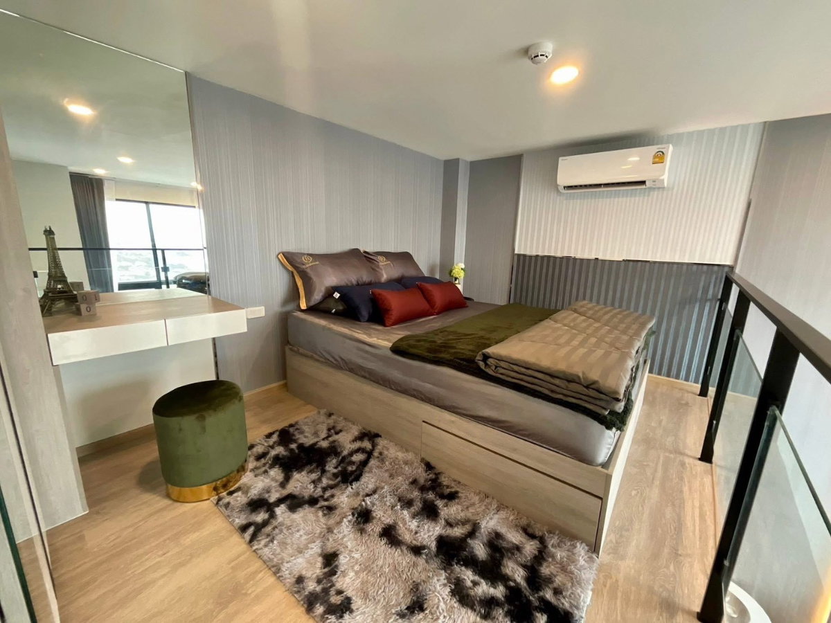 รูป (AA156) 🔥 Origin Plug & Play Nonthaburi Station | ห้อง Duplex ชั้น 19 เพดานสูง ดีไซน์ทันสมัย พร้อมเฟอร์นิเจอร์ Built-in ครบ บนทำเลติดรถไฟฟ้า ✨ - รูปที่ 7/15