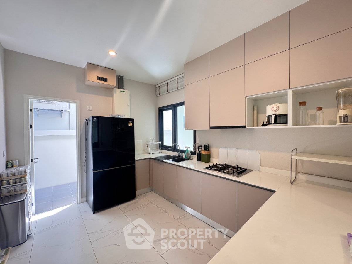 รูป วิลล่า 4 ห้องนอน ขาย The Lavish Pattaya ใกล้นาเกลือ พัทยา (ID 3042074) - รูปที่ 36/38