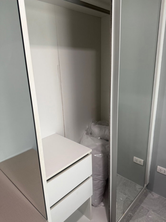 รูป T258 ให้เช่าคอนโด Metro Luxe Pahol-Sutthisan (เมโทร ลักซ์ พหลโยธิน-สุทธิสาร) ทำเลดี ใกล้BTSอารีย์ ห้องสวย เฟอร์ครบ มีเครื่องซักผ้า - รูปที่ 5/13