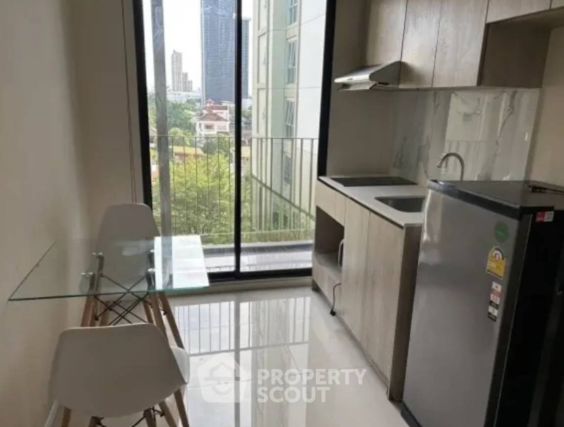 picture Well-Priced 1-BR 28 Sqm Condo at Ikon Sukhumvit 77 Near BTS On Nut (ID 3029165) - 3/3