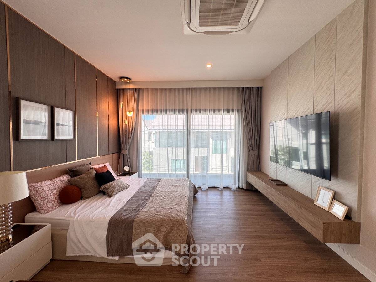 รูป วิลล่า 4 ห้องนอน ขาย The Lavish Pattaya ใกล้นาเกลือ พัทยา (ID 3042074) - รูปที่ 1/38