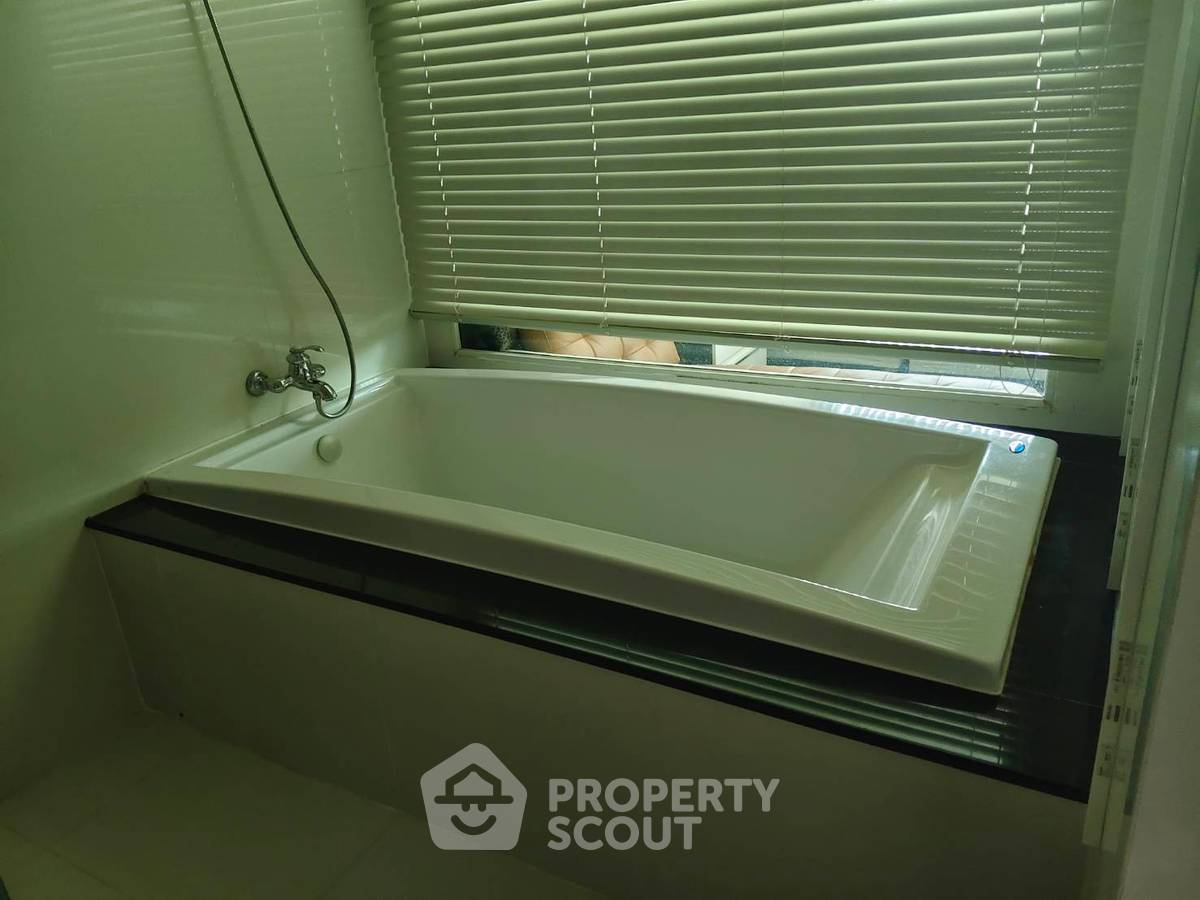 picture Well-Priced 2-BR 72 Sqm At The Address Chidlom, BTS Chit Lom 🚆 (ID 3041401) - 10/14