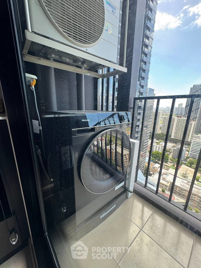 picture 1-BR Condo On 32nd Floor, 30 Sqm Nue District R9 Near MRT Phra Ram 9 (200m) (ID 3042197) - 7/8