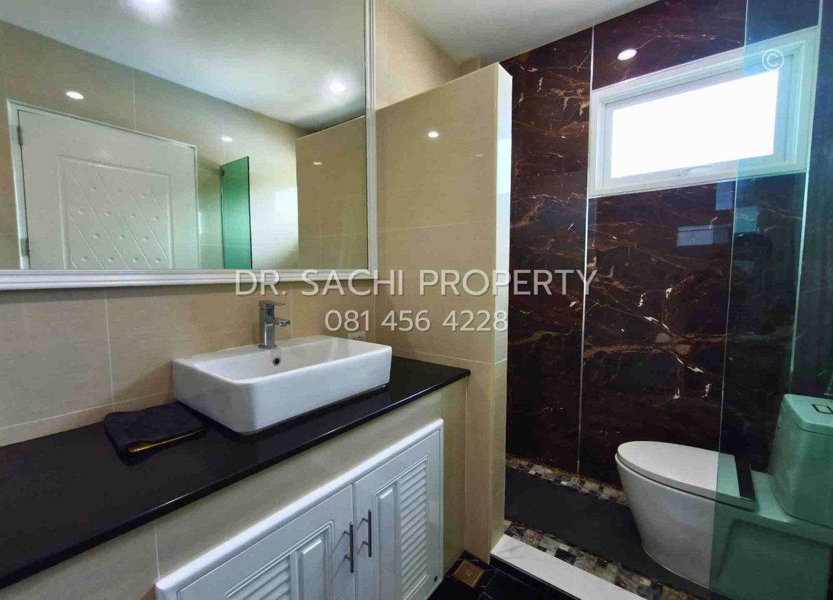 picture Luxury detached house for sale at The Grand Millennium Phitsanulok. - 13/13