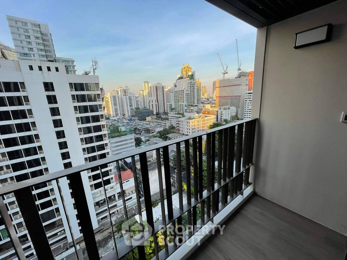 รูป คอนโด 1 ห้องนอน เป็นมิตรกับสัตว์เลี้ยง ใน Muniq Sukhumvit 23 ห่าง MRT สุขุมวิท 100 ม. (ID 1426792) - รูปที่ 8/9