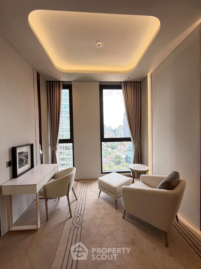 picture High-Floor 2-BR 90 Sqm Condo At The Reserve Sathorn, BTS Sala Daeng (ID 3043730) - 2/5