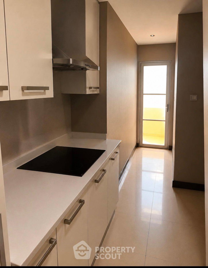 รูป คอนโด 3 ห้องนอน 147 ตร.ม. ชั้น 30 ที่ The Waterford Diamond Tower สุขุมวิท ใกล้ BTS พร้อมพงษ์ (ID 3043755) - รูปที่ 2/10