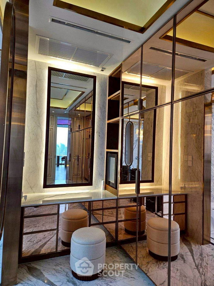 picture High-Floor 3-BR 244 Sqm At The Esse At Singha Complex near MRT Phetchaburi 100m (ID 3043411) - 3/12