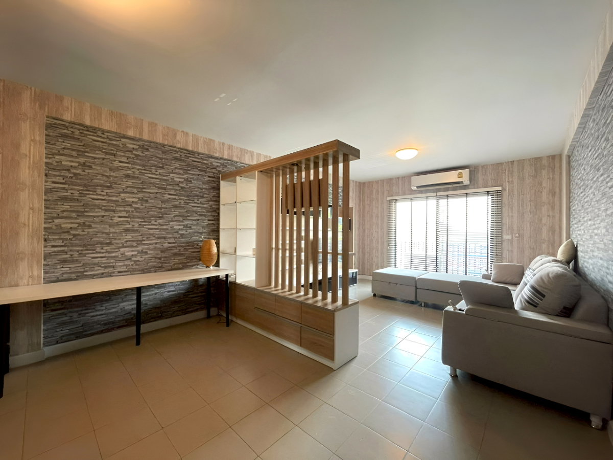 รูป ขาย ทาวน์โฮม 3.5 ชั้น 2 คูหา เพชรเกษม 81 Siri Avenue Phetkasem 81 (สิริ อเวนิว เพชรเกษม 81) ราคาขาย 10.95 Mb. / เช่า 60,000 บาทต่อเดือน - รูปที่ 5/10