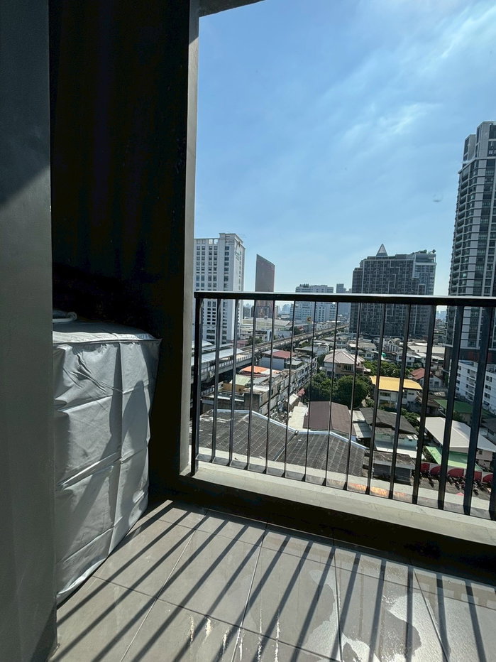 รูป Editor สะพานควาย | 28 ตร.ม. ชั้น 10 ทิศเหนือ | เฟอร์ครบ พร้อมเครื่องซักผ้า | เพียง 16,000 บาท/เดือน - รูปที่ 12/12